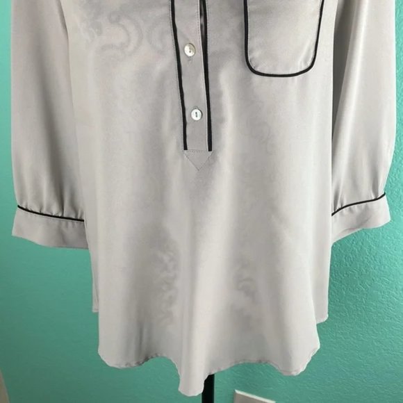 Daniel Rainn Two Toned Partial Button Down Lightweight Fashion Blouse Top M - Picture 4 of 8